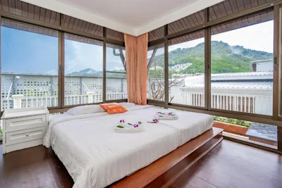Suite met terras — The Color Kata Beach